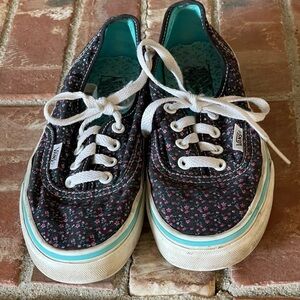 Vans shoes in blue with flowers unisex size women’s 5 mens 3.5 floral